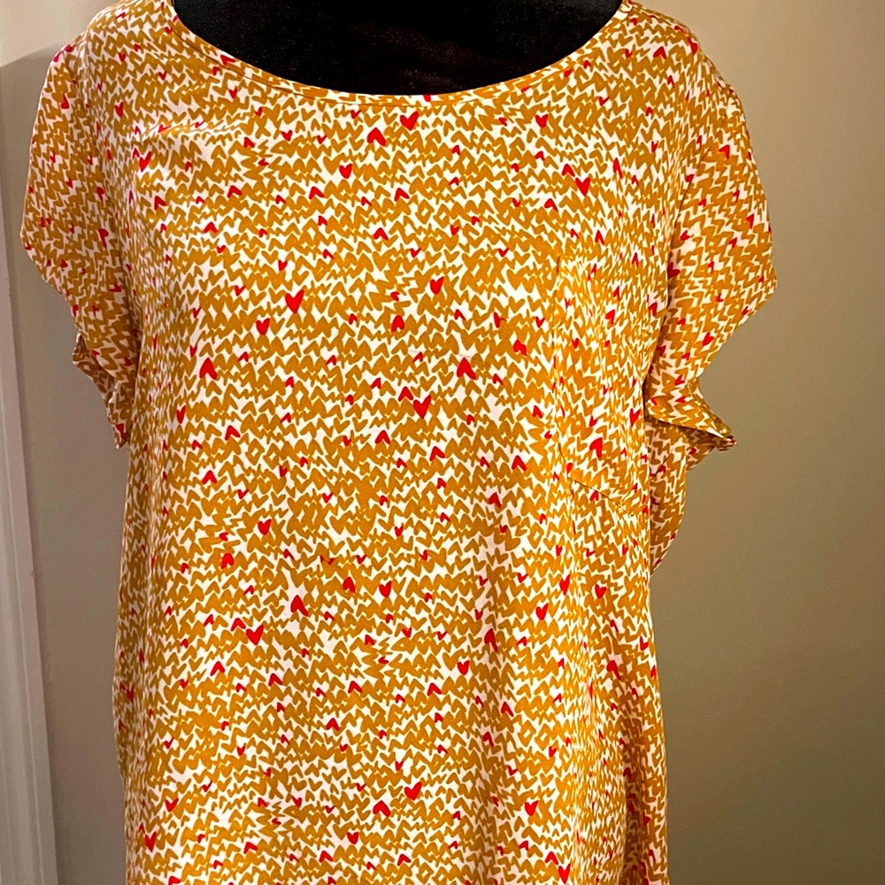 Banana Republic CUTE top with hearts for Valentines Day
